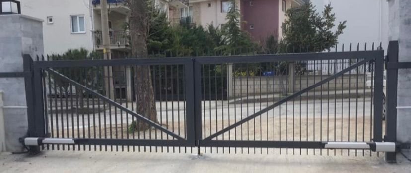 İzmir Dairesel Kanatlı Kapı Motorları